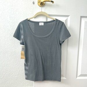 Aritzia Wilfred Free top